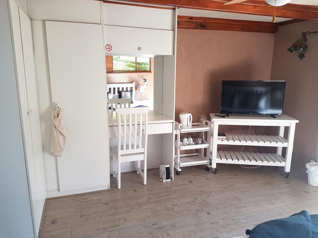 Greenfields Guesthouse & Restaurant アルバートン エクステリア 写真